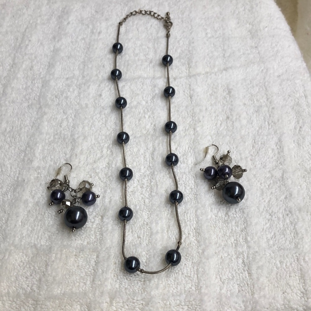 Necklace and earrings